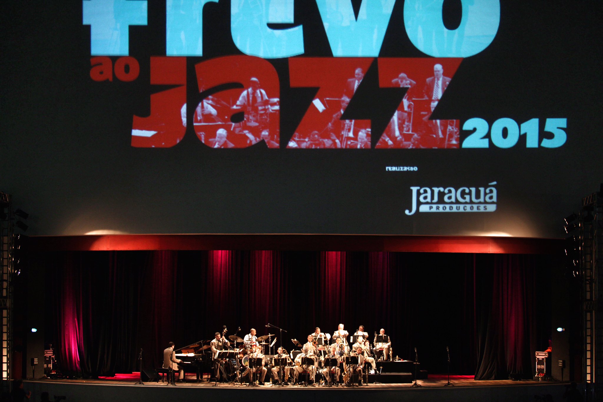 DO FREVO AO JAZZ - SPOK FREVO ORQUESTRA